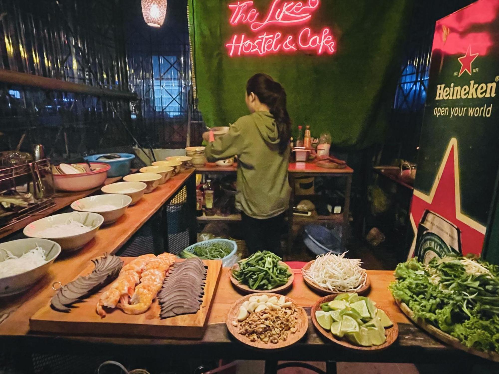 The Like & Cafe *